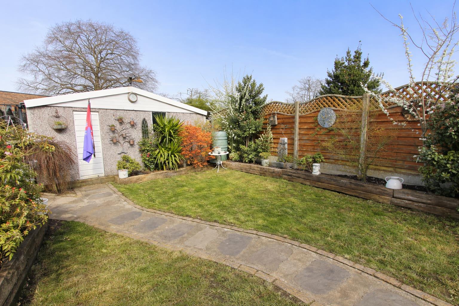 Godalming Avenue, Wallington